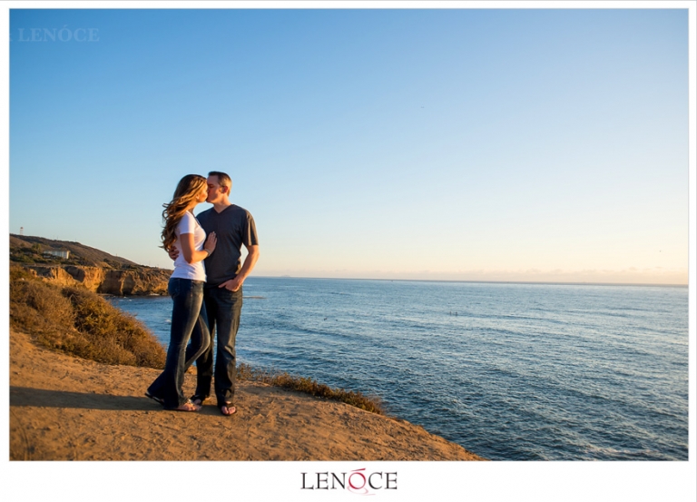 sunset-cliffs-engagement-photo-lenoce10-18