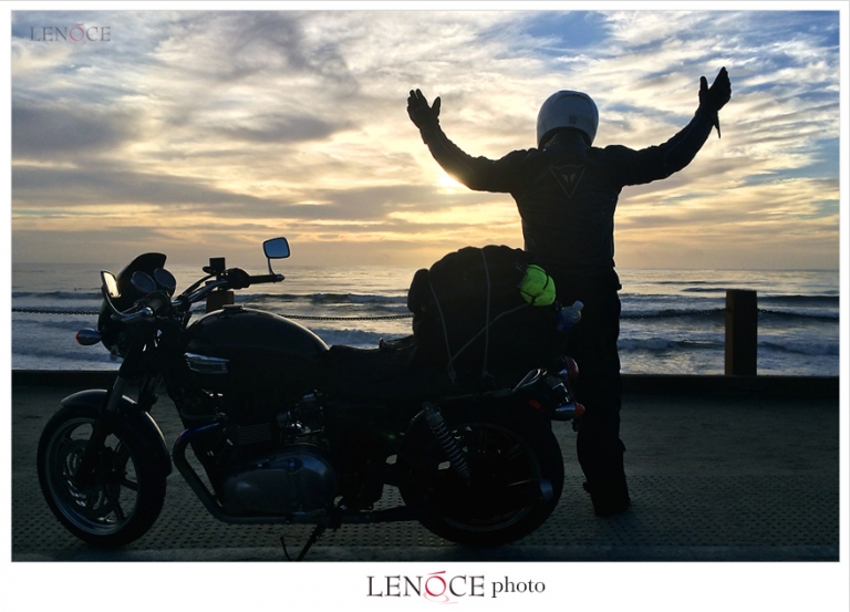 triumph-bonneville-windansea-beach-lajolla-ca-lenoce