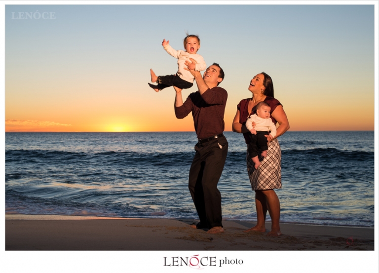 windansea-beach-family-photos-fun-lenoce11-22