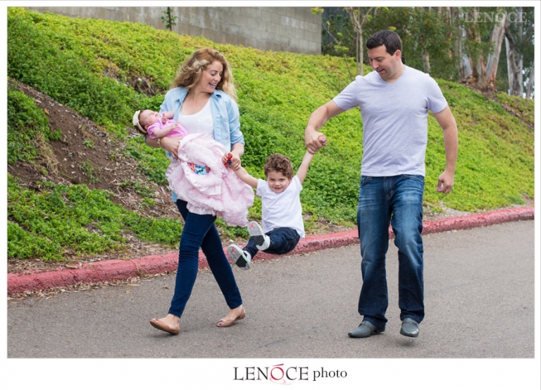 fun-family-photos-san-diego-lenoce-lajolla5-8