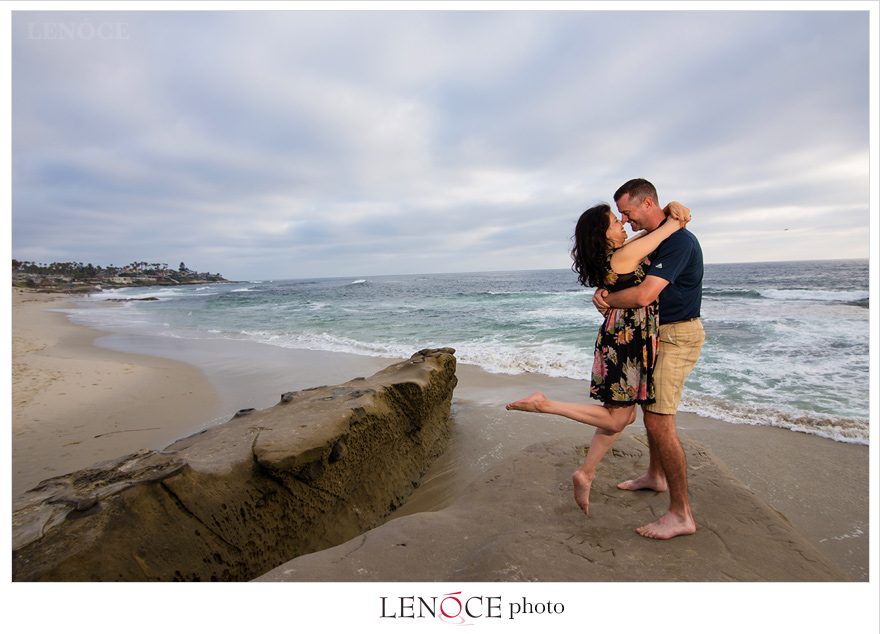 engaged-windansea-beach-lajolla-lenoce8-5