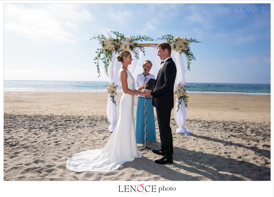 beach-wedding-lajolla-beach-tennis-club-lenoce9-17